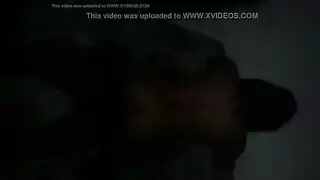 وحده مع اختو ربع ساعه سن ٢٠