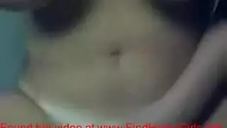 مراهق الشعر القصير الأبنوس مع شعر قصير يمارس الجنس إذا كان ذلك يمكن أن يرضيها، اليوم