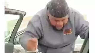 الفاتنة السمراء ياسمين سكوت في مقطع إباحي ساخن للاستمناء