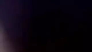 إيطالي عنيف: عصا لحم عميقة في عميل قبل أن يُضرب