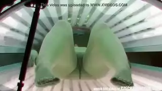 أشقراء مراهقة عاهرة بثديين ضخمين ومؤخرة لطيفة تُمارس الجنس بقوة