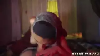 اطول زبر في العالم ينيك فتاة بزولها صغير واقف