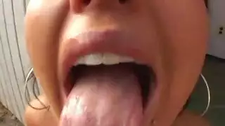 حكايات محظورة: أخ يمارس الجنس مع أخته في فيديوهات منزلية صريحة