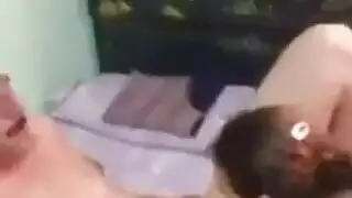 شريط نيك مصري إكس إكس إكس: عاهرة تُنك بقوة من قبل رجل مُثار